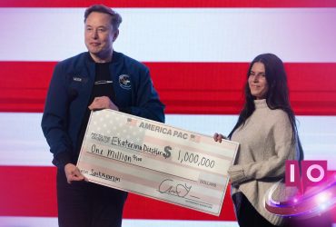 Platba Elona Muska ve výši 1 000 USD externím agitátorům v kontrovzích hlasování
