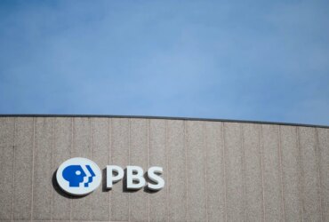 Nezisková organizace za NPR a PBS čelí uzavření po snížení financování Trumpem