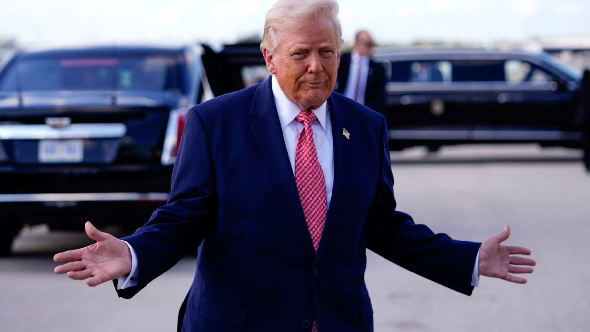 Bloomberg: Trump pokračuje v tajném projektu „Zlatá kopule“